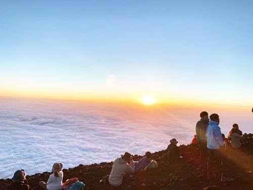バスツアーで富士登山「初挑戦!富士山に登ってきました」